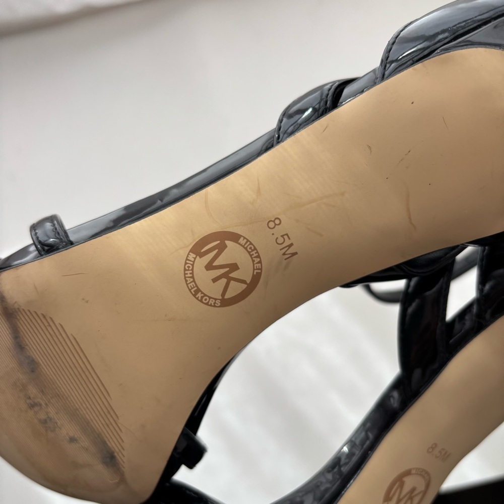 Micheal Kors‎ Kimberly Patent Leather Sandal Sz 8.5M - Picture 8 of 8